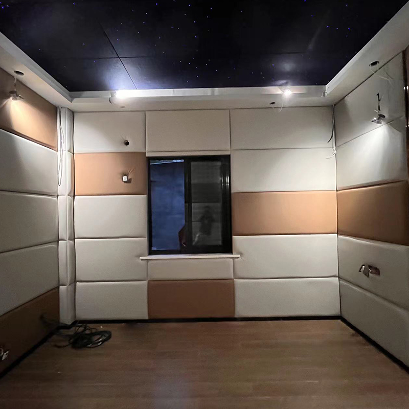 Pannelli acustici rivestiti in pelle con spugna efficaci nel proteggere le persone da lesioni Pannelli acustici rivestiti in pelle con spugna efficaci nel proteggere le persone da lesioni